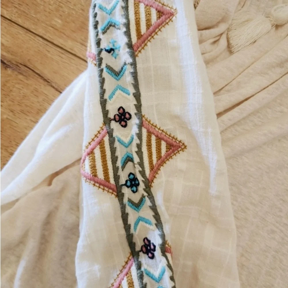 Lucky Brand Boho Lace-Up Embroidered Blouse Size XL - Picture 4 of 8